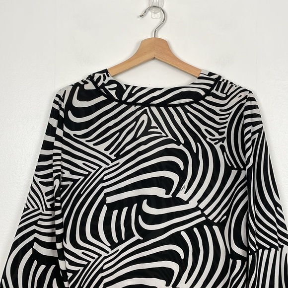 Trina Turk X Inc Zebra Print Tunic Top Pullover V Neck Kimono Sleeve Womens M - Picture 7 of 9
